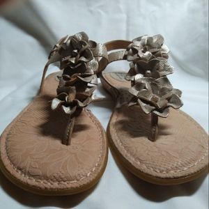 BOC - Born Concept - Gold Size 10 Sandals